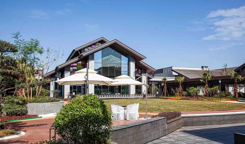 开远知花小镇鲜花酒店