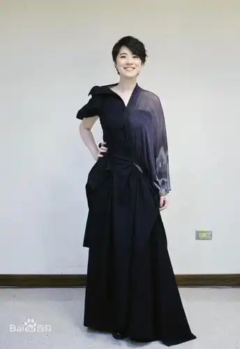 岑宁儿《追光者》歌词触动人心,让人勾起内心的回忆