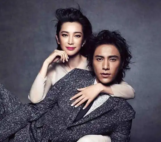 今天,我们要聊的是娱乐圈中的李冰冰和陈坤.