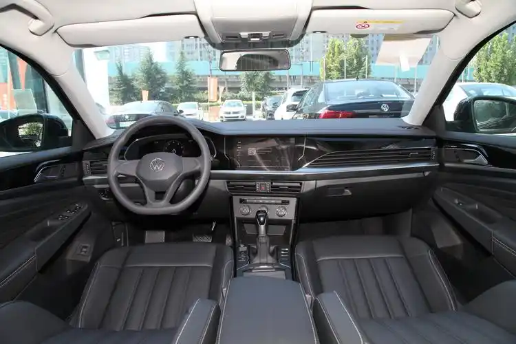 2022款 帕萨特 280tsi 双离合 商务版内饰