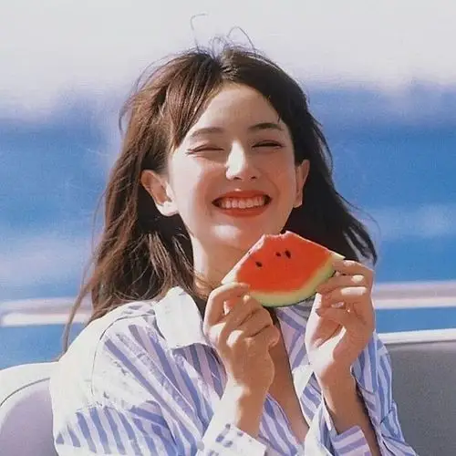 求夏天喝冷饮吃西瓜这种头像