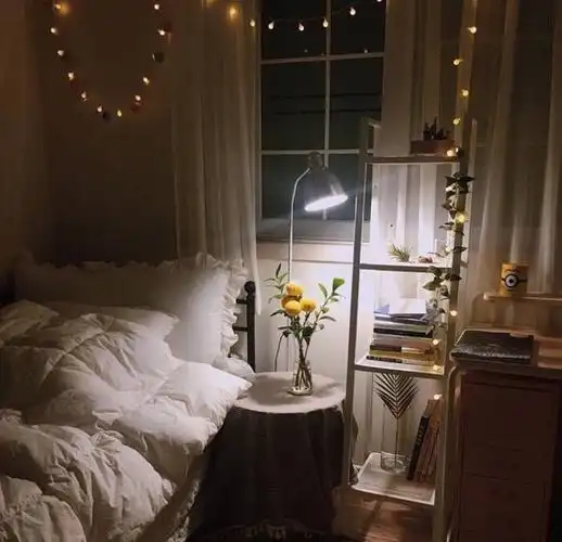 ins风格卧室翻新装修设计效果图(二)