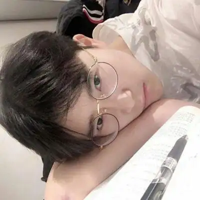 暖心干净阳光的男生头像很治愈-可爱点