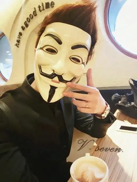 还有没有那个面具男的图片