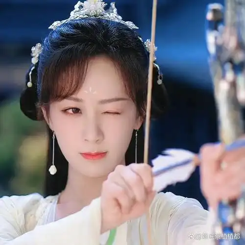 欢瑞历届艺人现状任嘉伦杨紫成毅对比差异很明显