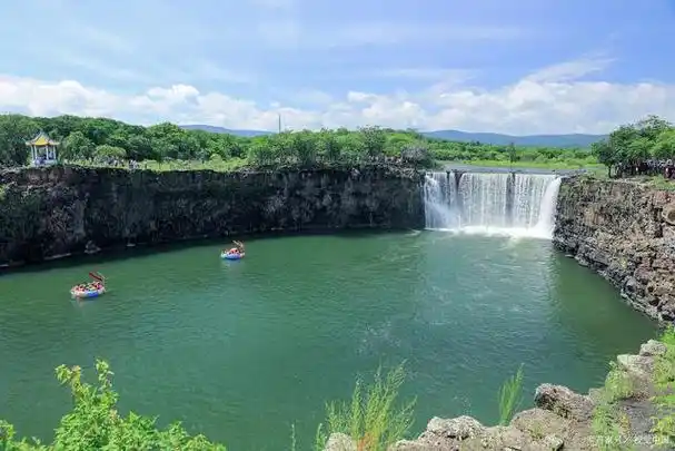 镜泊湖国家级风景名胜区:探索奇观与自然之美