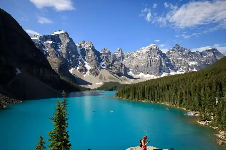 加拿大西部国家森林公园自驾游