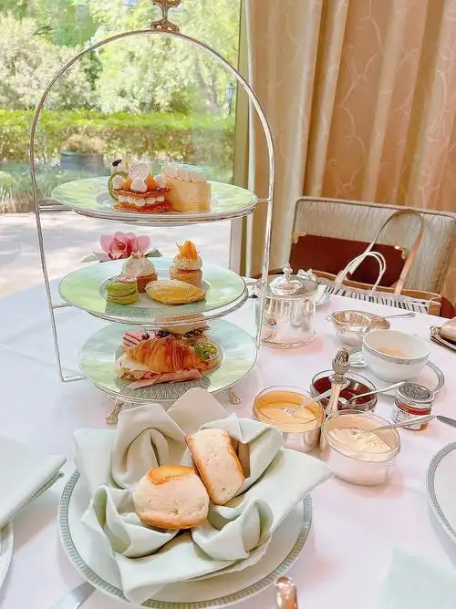 上海半岛酒店  #下午茶  #上海外滩w酒店  #香槟之夜