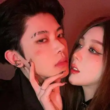 高冷御姐情侣头像一男一女高清图片