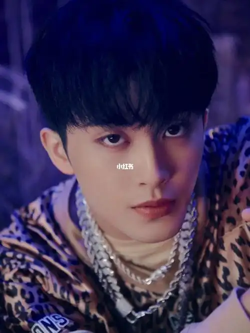 这次拍的很帅,奖励你一个西瓜_西瓜_李马克_娱乐_明星娱乐资讯