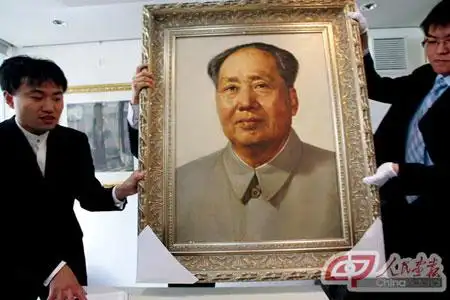 画家忆绘制天安门毛主席像:参照黑白照片画彩画