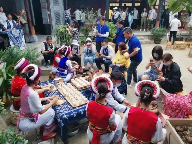 乐享云南|非遗·大理白族三道茶_腾讯新闻