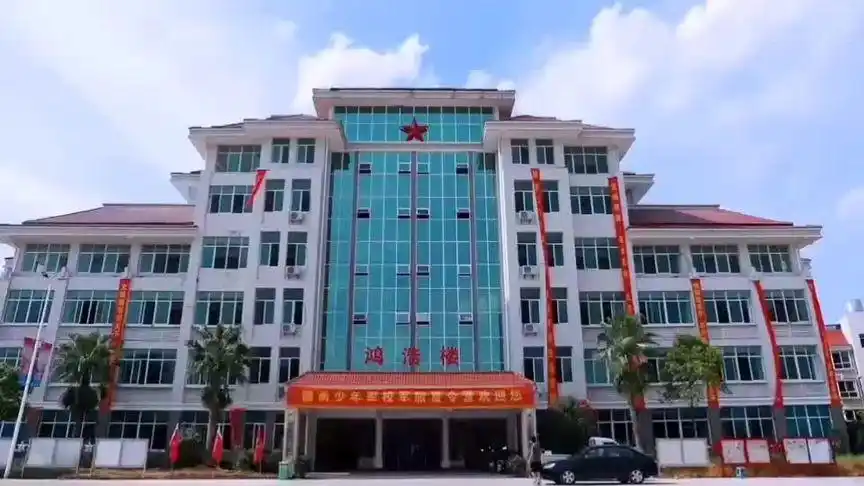 赣南少年军校军旅夏令营二期,三期,四期火热招生中!