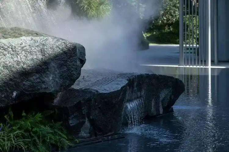 苏州龙湖大境天成 临湖造境 折廊松影见月明