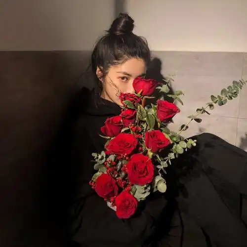 能推荐一些女生头像嘛