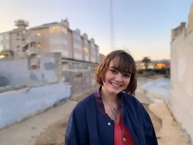 say hello to our spring interns: hi samantha!