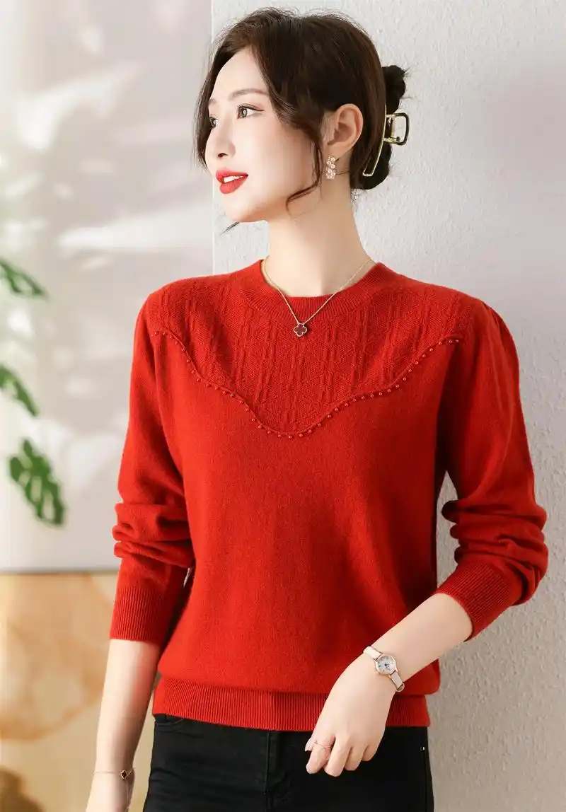 羊毛衫女100纯羊毛秋冬新款圆领高端洋气妈妈钉珠毛衣套头打底 - 抖音