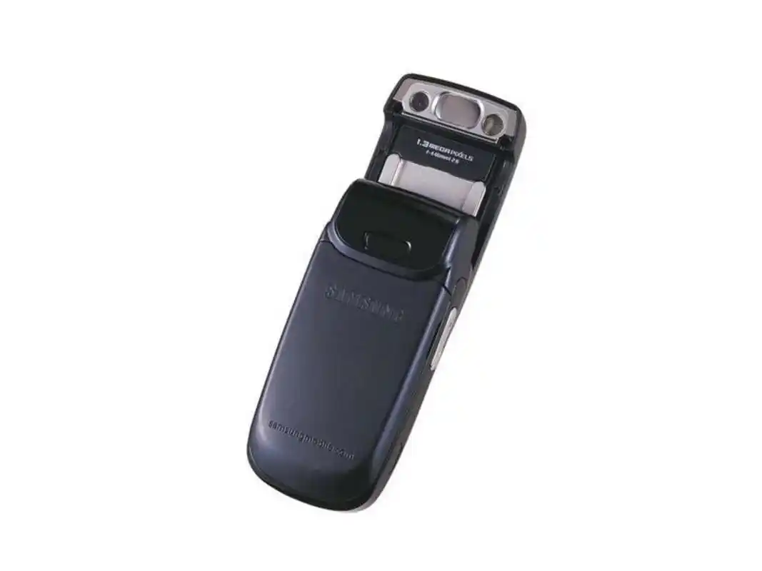 轻巧的时尚滑盖——三星d508手机_电脑装配网