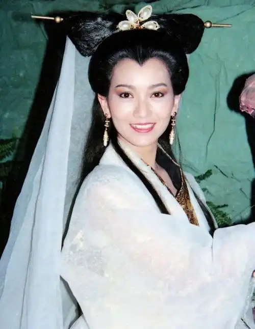 小青为什么只跟白素贞?