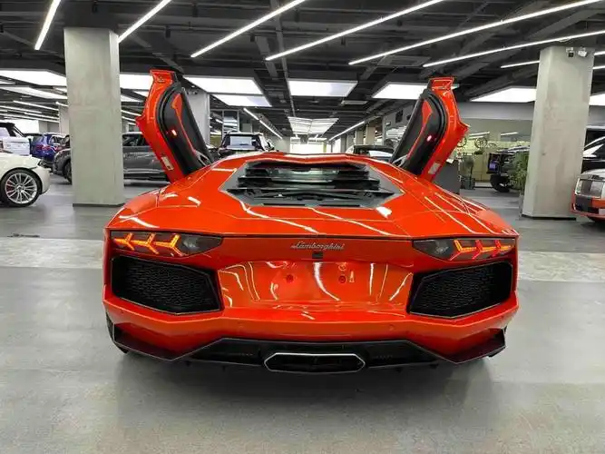 【杭州】2013年5月 兰博基尼 aventador 2011款 lp 700-4 手自一体