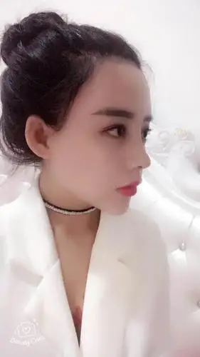 好想做鼻综合,又怕做完太假,被人看出来整过,很纠结,该怎么办呢.