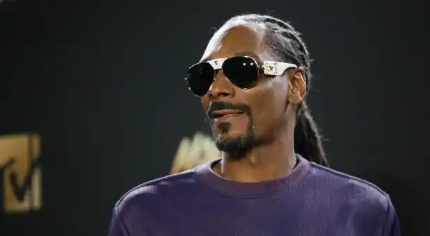 snoop dogg set to drop bible of love