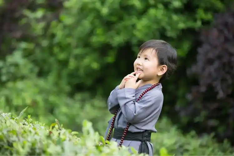 杭州灵隐寺小尼姑一枚!