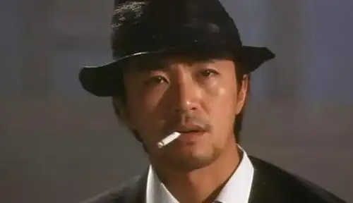 请再给我最后一根烟——说说名人明星在公众场合吸烟的那些事儿