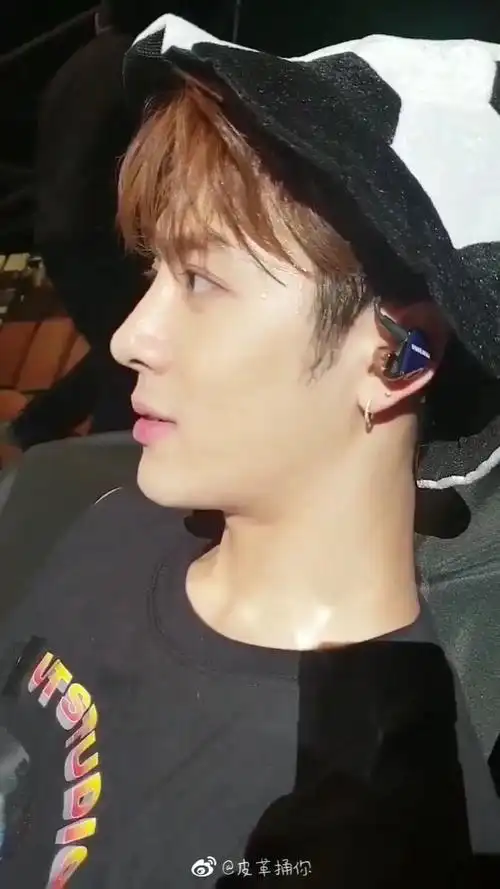 啊啊啊啊啊啊啊啊啊啊王嘉尔这个侧脸也太帅了吧!-娱乐视频-搜狐视频