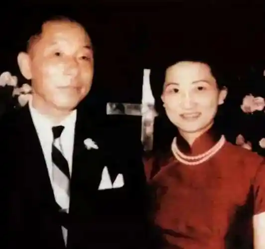 1991年原配给张学良留下一座空墓少帅置若罔闻最后结果如何