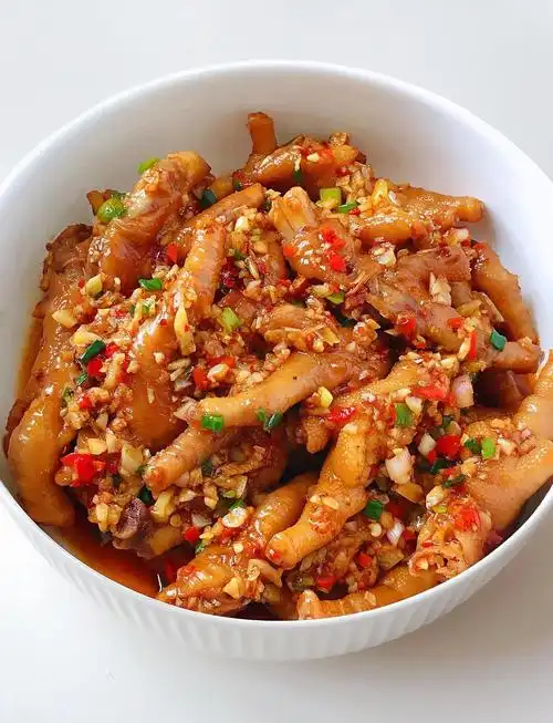 香辣鸡爪:简单易做,美味下饭!