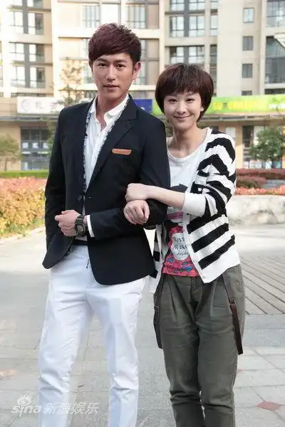 内地新晋花旦穆婷婷(微博),新加坡甜姐陈秀丽,演艺新人陈威翰(微博)