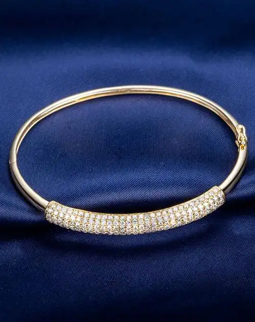 123分拉黄18k金钻石手镯