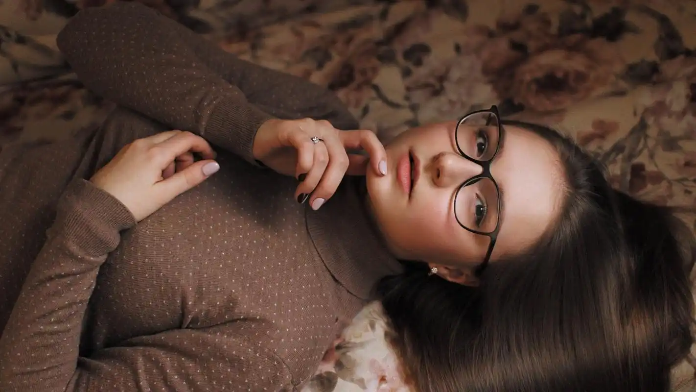 漂亮欧美美女宽屏桌面壁纸高清大图预览1920x1080_美女壁纸下载_美桌