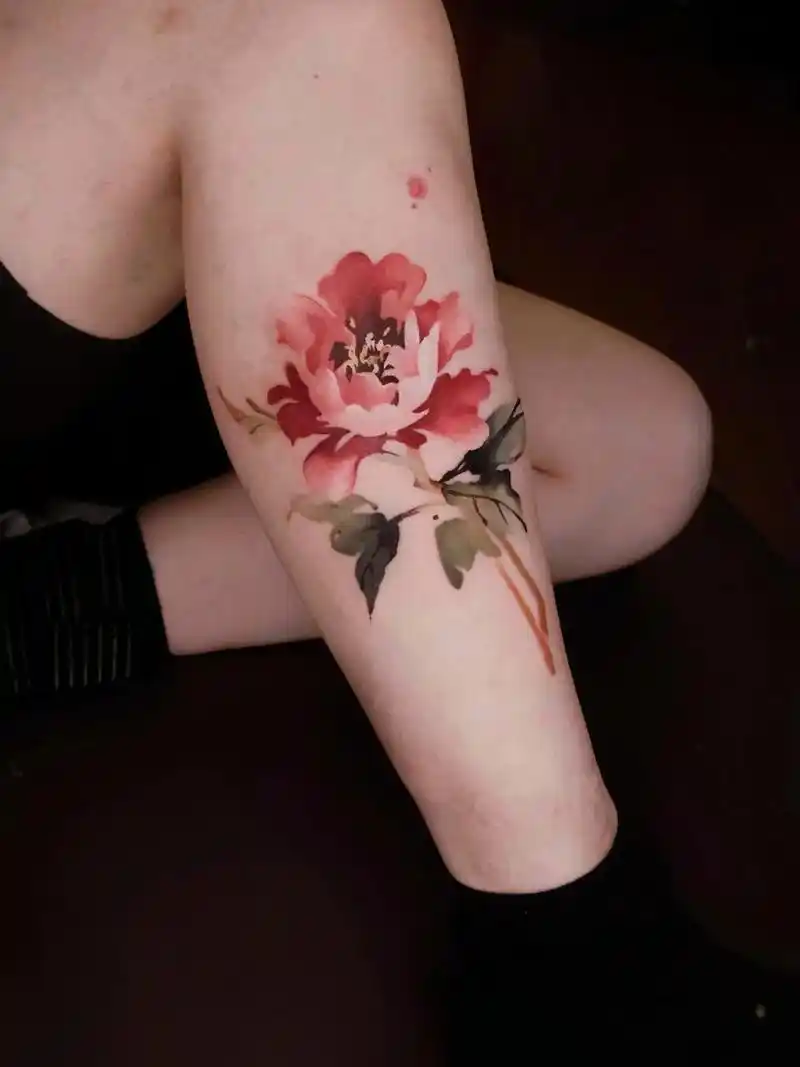 水墨牡丹:名花倾国两相欢,长得君王带笑看#女生国风牡丹刺青  - 抖音