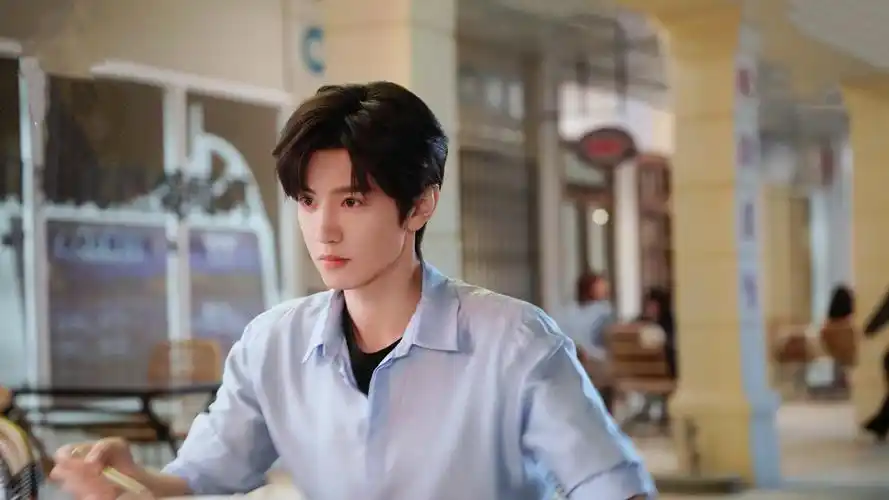 《偷偷藏不住》:桑稚段嘉许恋爱被发现,两人感情遭到家人反对 - acfun