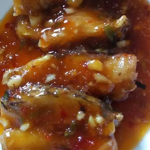 小min做的糖醋鱼 赞 鱼,番茄酱,葱花,姜末,蒜末,料酒,醋,白糖,淀粉