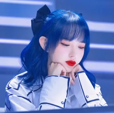 程潇头像/by沈灿阳