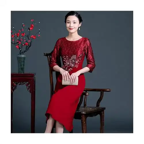 2021年婚礼妈妈装高贵喜婆婆婚宴礼服秋新款刺绣蕾丝妈妈敬酒服