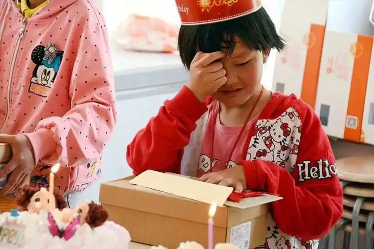 孤儿院生日会-公益活动-在线订票-互动吧