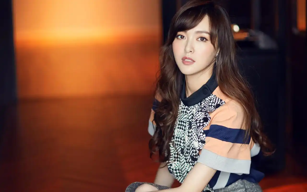 唐嫣高清写真图片电脑壁纸