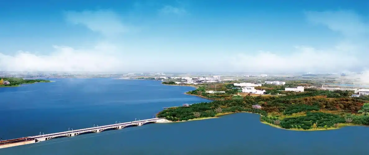 新华全媒蹲点科学岛看科技工作者奋战攻关一线