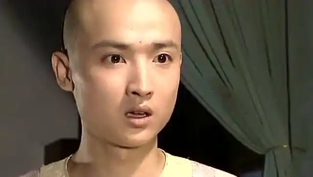 聊斋先生:书生随人影进厢房,怪事连连,且只闻其声不见其人