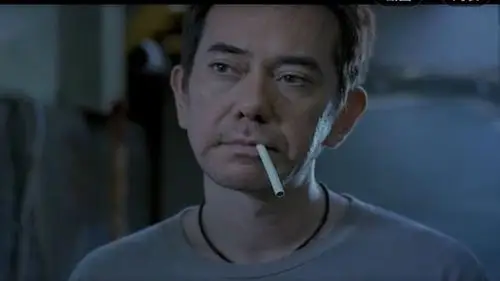 《头文字d》这部影片讲述拓海代替父亲每天运送豆腐而无意中成长为一