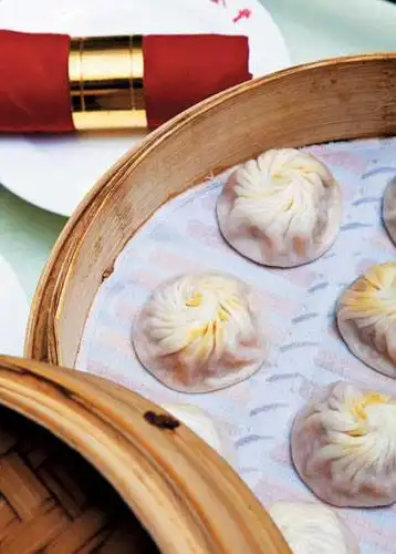 鼎泰丰餐厅 品尝18个褶的小笼包(组图)