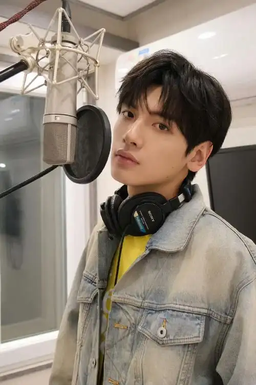 翟潇闻0528生日快乐