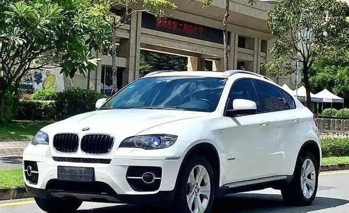 宝马x62011款xdrive35i