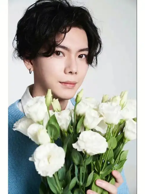 58杨宇腾签名会云见面不见不散