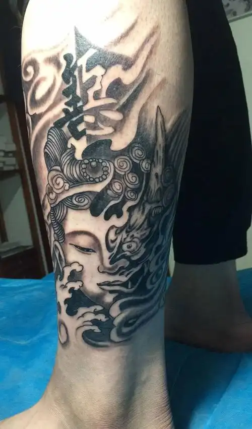 善恶只在一念之间纹身图片