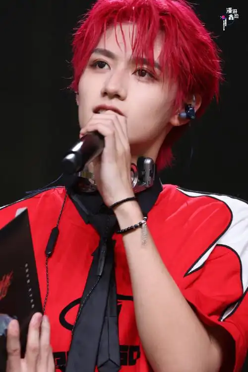 朱志鑫[超话]##朱志鑫红发